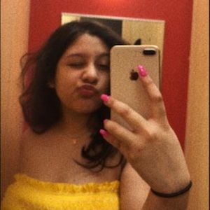 Meet your Posher, Nicole